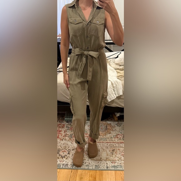 Alice and Olivia Jumpsuit - Picture 1 of 3